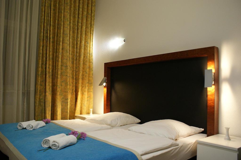 Hotel Garni Aaberna Berlin Værelse billede