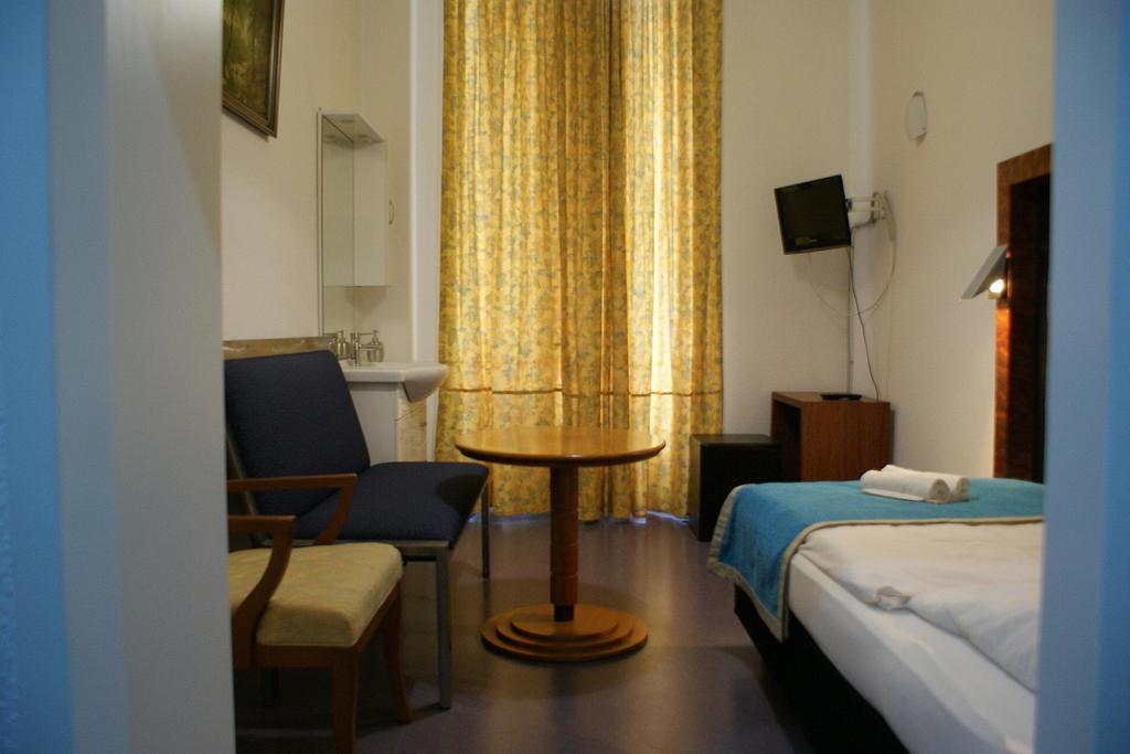 Hotel Garni Aaberna Berlin Værelse billede